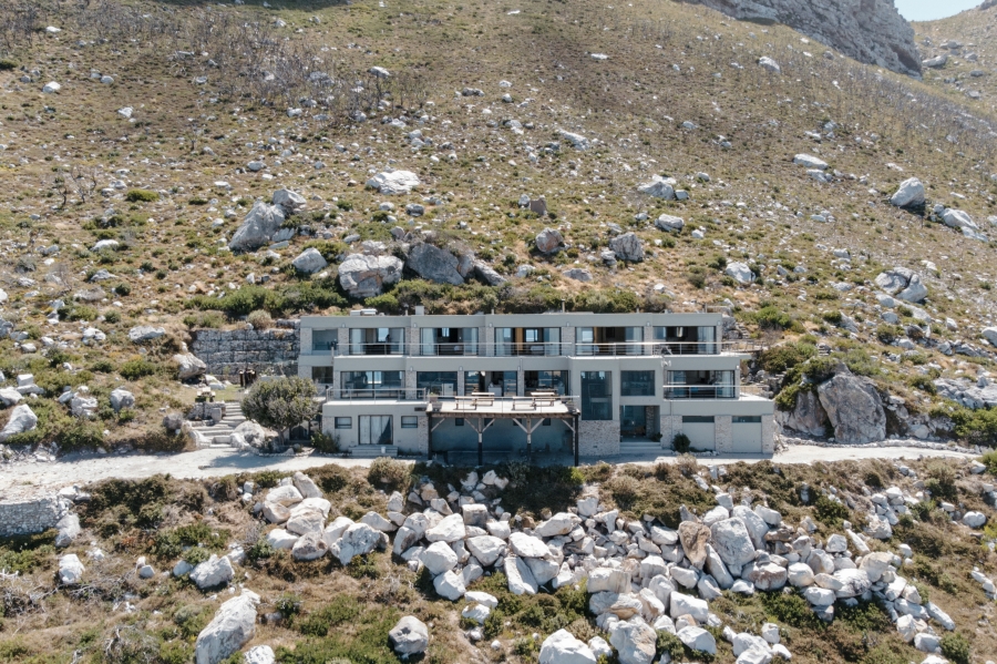 8 Bedroom Property for Sale in Pringle Bay Western Cape